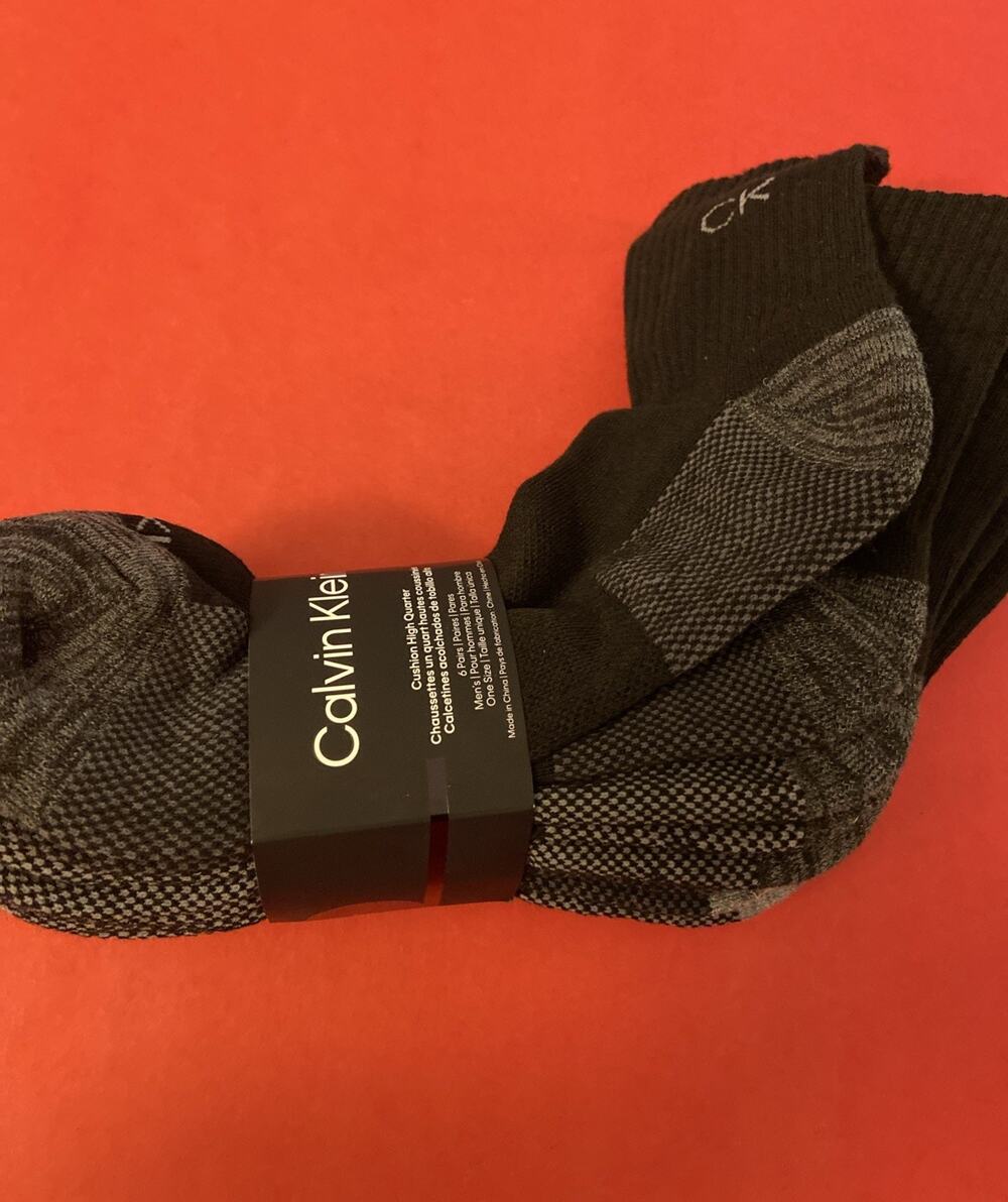 NEW! MENS’ CALVIN KLEIN 6 Pack Black High Quarter Socks / Size 7-12